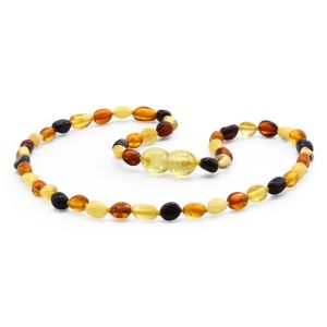 BALTIC AMBER TEETHING NECKLACE. OLIVE. XO44M1